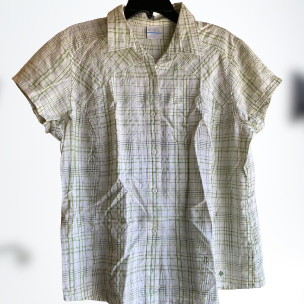 Columbia Sportswear Women fashion Shirt. Size XL